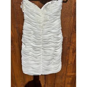 Love Wedding Dress Size 8 NWT Ruched White Strapless Bridal Mini Reception